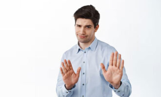 Menolak Dengan Elegan